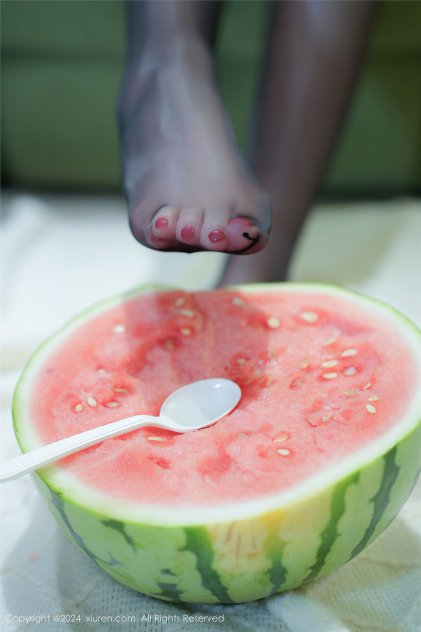 久青草无码视频免费福利海报