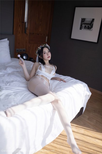 萌白酱早期在线海报