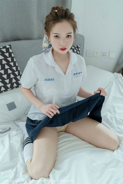 草莓视频十八岁啪啪海报